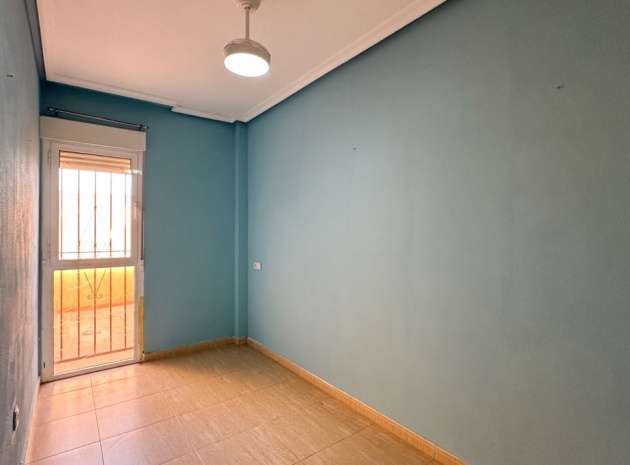 Wiederverkauf - Villa - Daya Nueva - Daya Nueva Centro