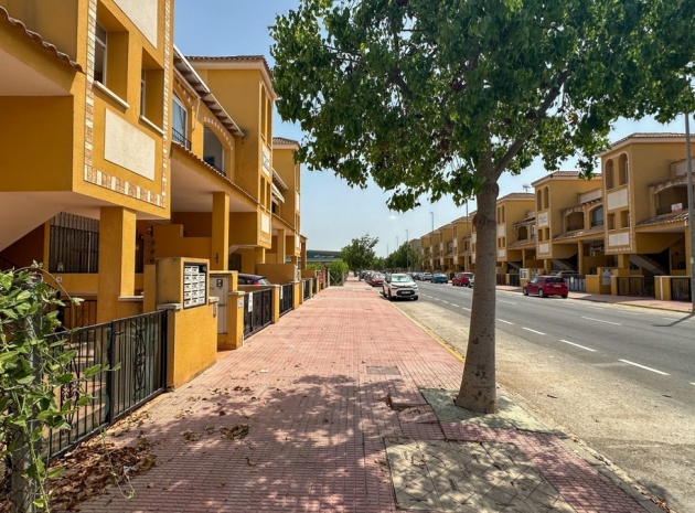 Wiederverkauf - Villa - Daya Nueva - Daya Nueva Centro