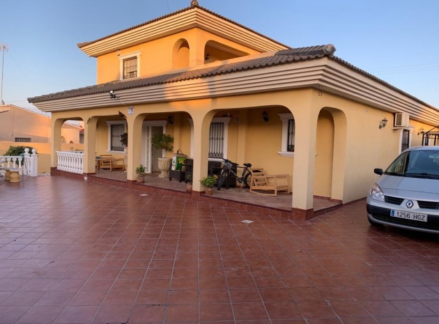 Wiederverkauf - Villa - Orihuela - Los Balcones