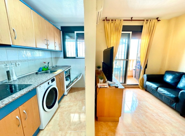 Wiederverkauf - Wohnung - Daya Nueva - Daya Nueva Centro