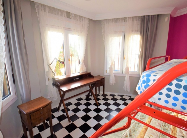 Återförsäljning - Villa - Guardamar del Segura - Guardamar del Segura Centro