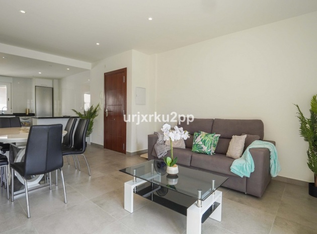 Återförsäljning - Lägenhet - Torrevieja - Aguas Nuevas