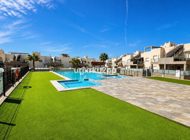 Återförsäljning - Lägenhet - Torrevieja - Aguas Nuevas