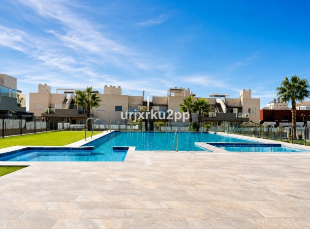 Återförsäljning - Lägenhet - Torrevieja - Aguas Nuevas