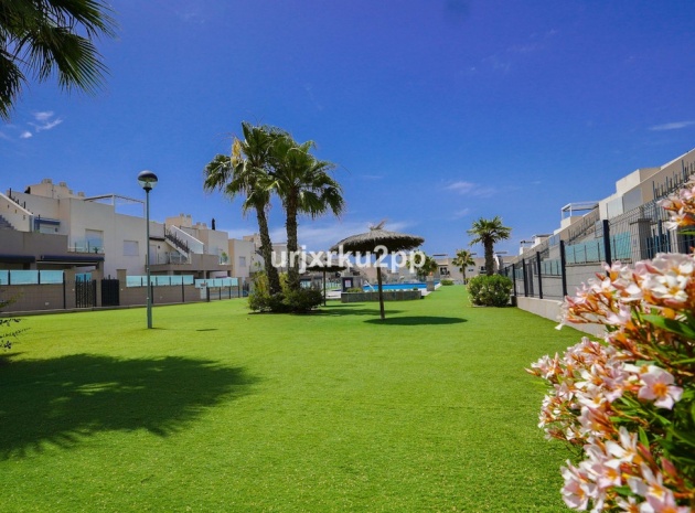 Återförsäljning - Lägenhet - Torrevieja - Aguas Nuevas