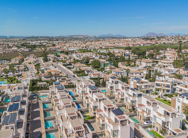 Återförsäljning - Villa - Ciudad Quesada - pueblo bravo