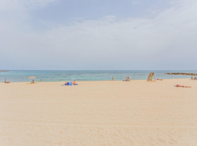 Återförsäljning - Lägenhet - Torrevieja - Beachside Torrevieja