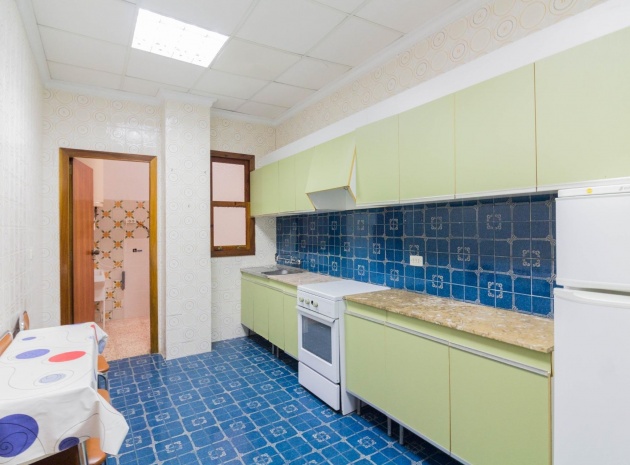 Återförsäljning - Lägenhet - Torrevieja