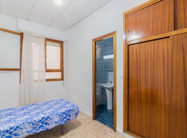 Återförsäljning - Lägenhet - Torrevieja
