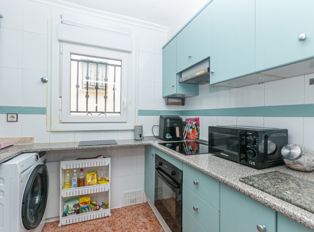Resale - Apartment - Los Montesinos - entre naranjos