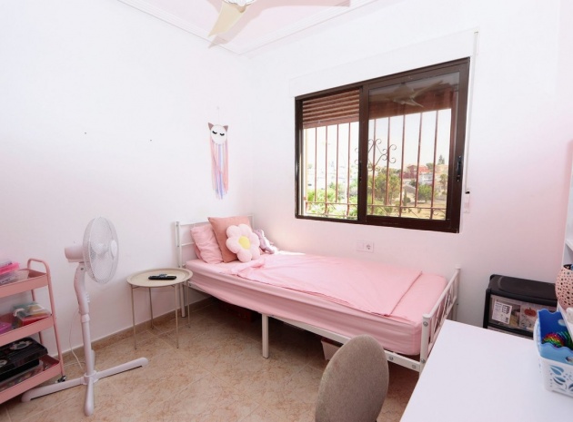 Wiederverkauf - Villa - Orihuela - Villamartin