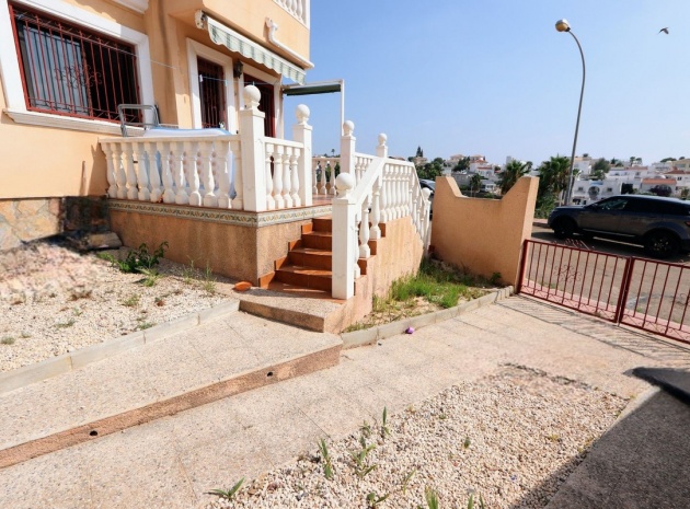 Wiederverkauf - Villa - Orihuela - Villamartin