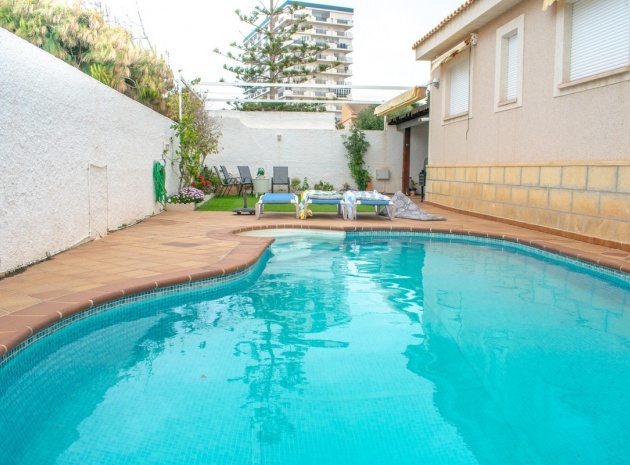 Återförsäljning - Villa - San Javier - La Manga Del Mar Menor