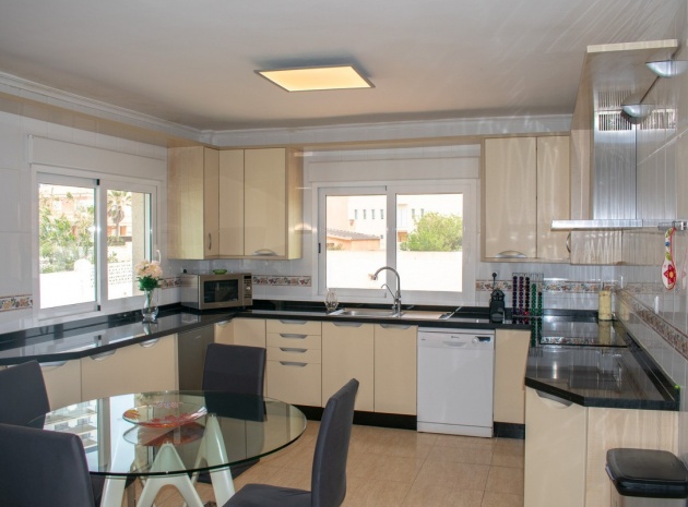 Återförsäljning - Villa - San Javier - La Manga Del Mar Menor