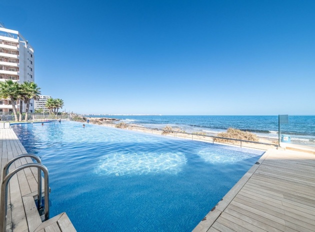 Återförsäljning - Lägenhet - Torrevieja - Torrevieja Centro