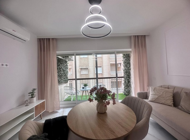 Revente - Appartement - Torrevieja - Torrevieja Centro