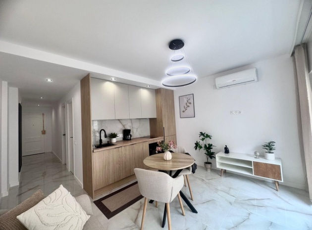 Revente - Appartement - Torrevieja - Torrevieja Centro