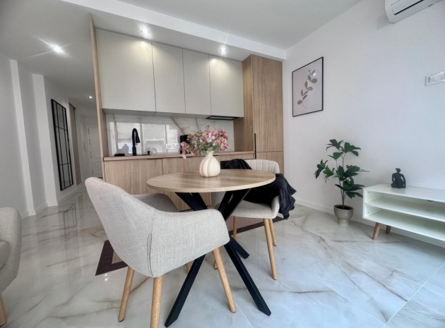 Revente - Appartement - Torrevieja - Torrevieja Centro