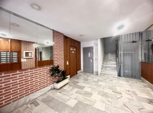 Revente - Appartement - Torrevieja - Torrevieja Centro