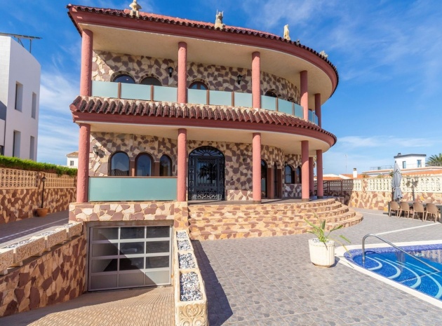 Wiederverkauf - Villa - Orihuela - Orihuela Costa