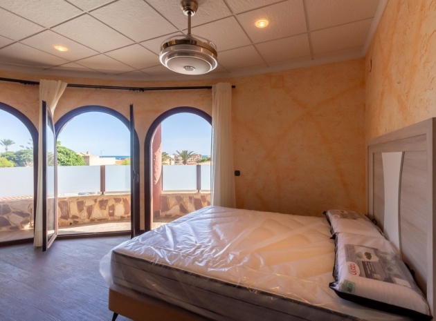 Wiederverkauf - Villa - Orihuela - Orihuela Costa