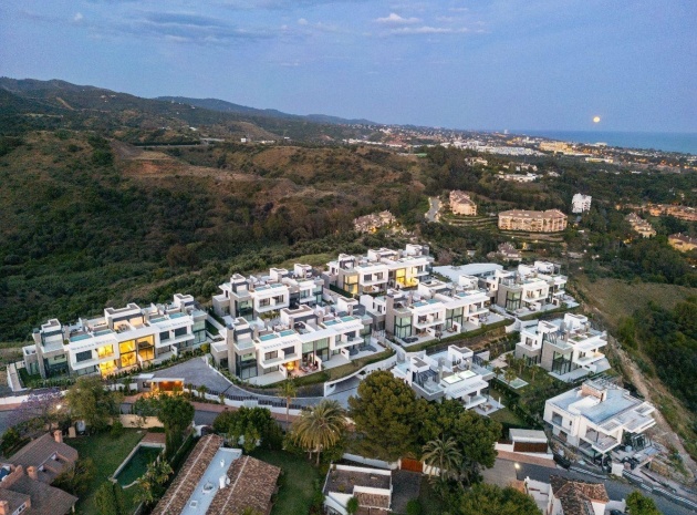 Nouvelle construction - Maison de ville - Marbella - Rio Real Golf
