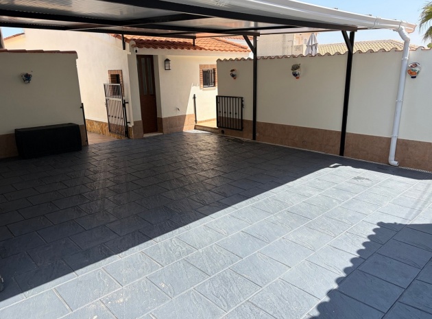 Återförsäljning - Villa - Pilar de la Horadada - Pinar De Campoverde
