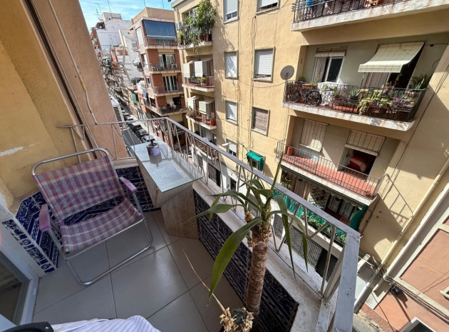 Återförsäljning - Lägenhet - Alicante - Alicante City Centro