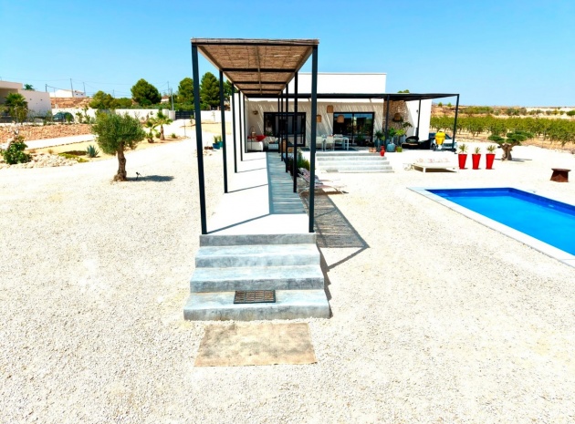 Återförsäljning - Villa - Pinoso - Pinoso Centro