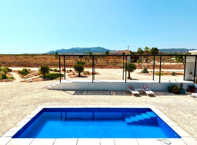 Återförsäljning - Villa - Pinoso - Pinoso Centro