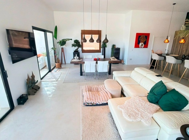Återförsäljning - Villa - Pinoso - Pinoso Centro