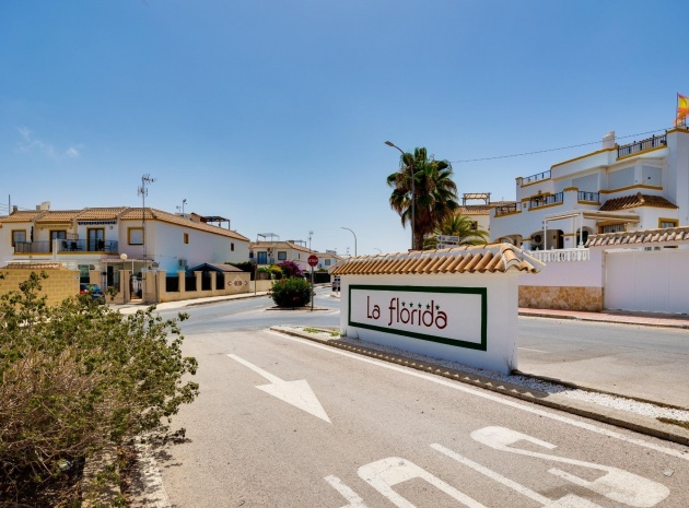 Återförsäljning - Villa - Playa Flamenca - zodiaco