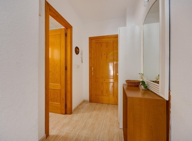 Wiederverkauf - Wohnung - Torrevieja - Beachside Torrevieja