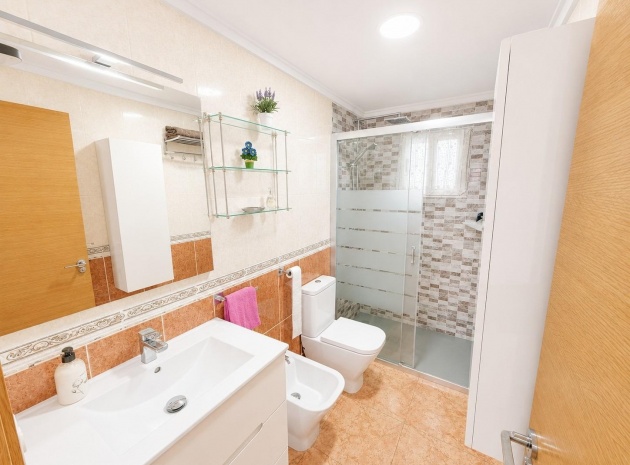 Wederverkoop - Appartement - Torrevieja - Beachside Torrevieja