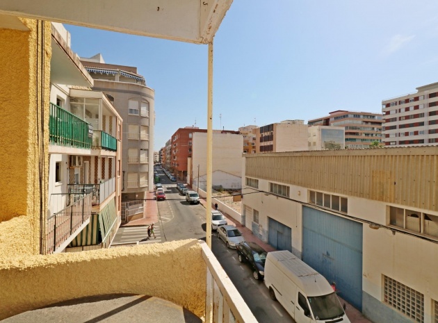 Återförsäljning - Lägenhet - Torrevieja - Beachside Torrevieja