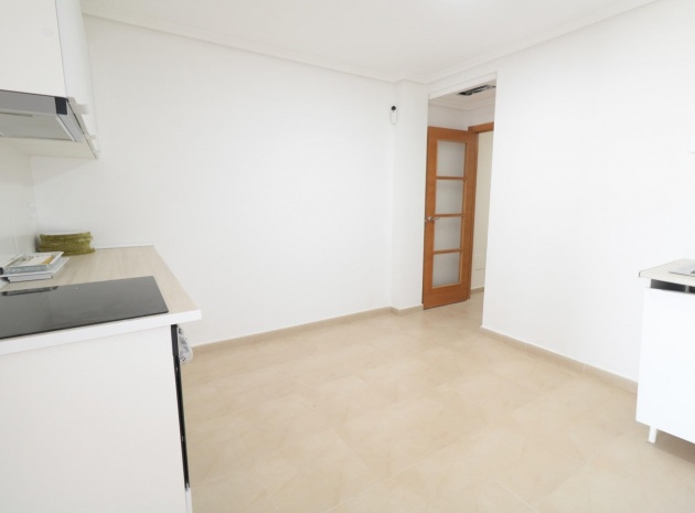 Wiederverkauf - Wohnung - Torrevieja - Beachside Torrevieja