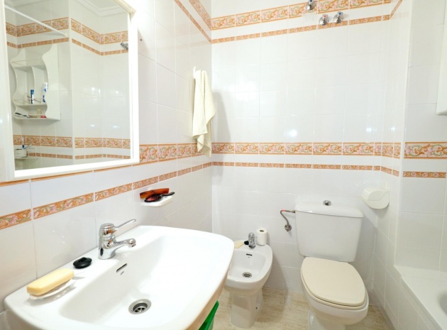 Wiederverkauf - Wohnung - Torrevieja - Beachside Torrevieja