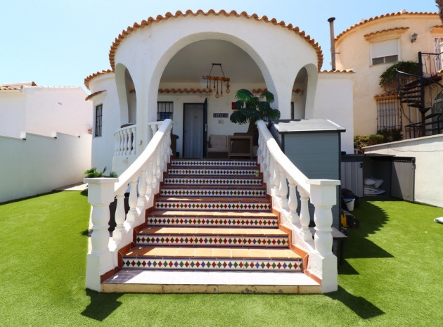 Wiederverkauf - Villa - Orihuela - Villamartin