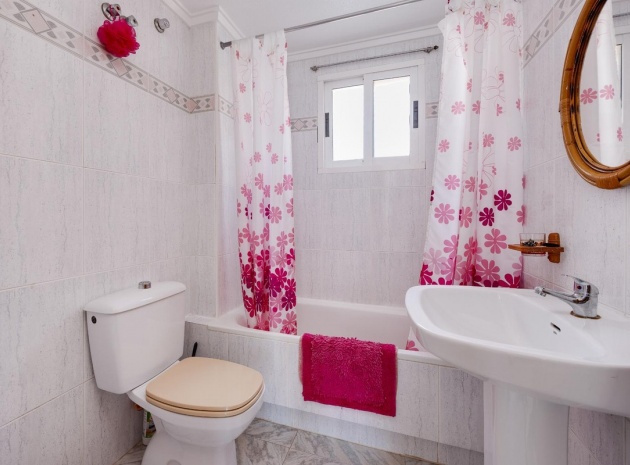 Wiederverkauf - Wohnung - Torrevieja - Torrevieja Centro