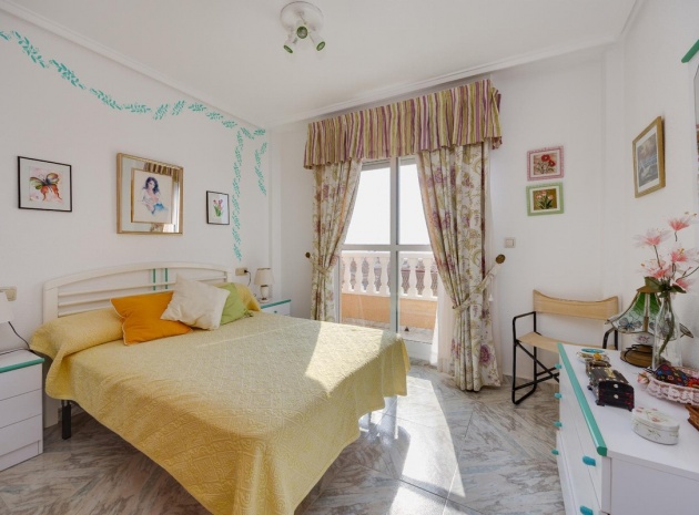 Wiederverkauf - Wohnung - Torrevieja - Torrevieja Centro