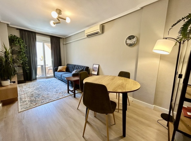 Wiederverkauf - Wohnung - Torrevieja - Torrevieja Centro