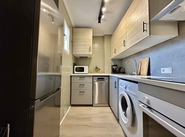 Wiederverkauf - Wohnung - Torrevieja - Torrevieja Centro