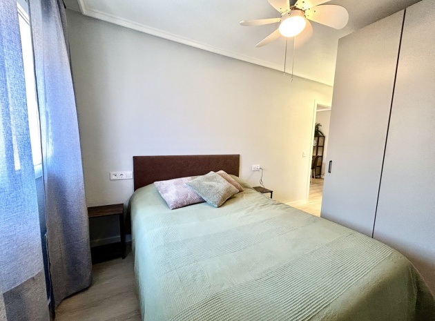Wiederverkauf - Wohnung - Torrevieja - Torrevieja Centro
