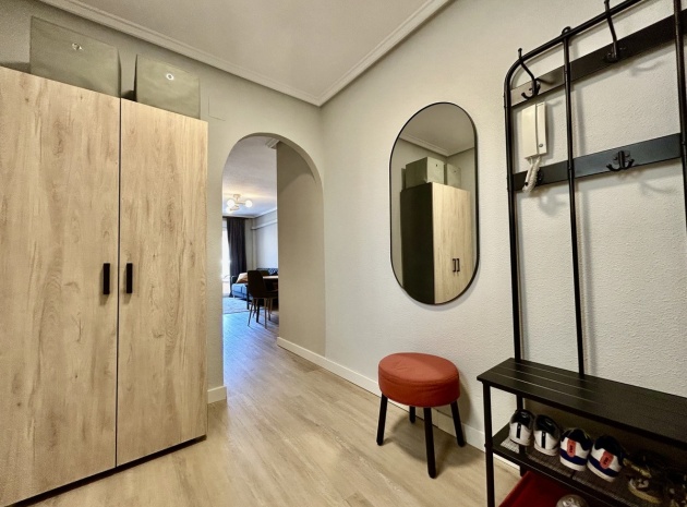 Wiederverkauf - Wohnung - Torrevieja - Torrevieja Centro