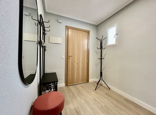 Wiederverkauf - Wohnung - Torrevieja - Torrevieja Centro