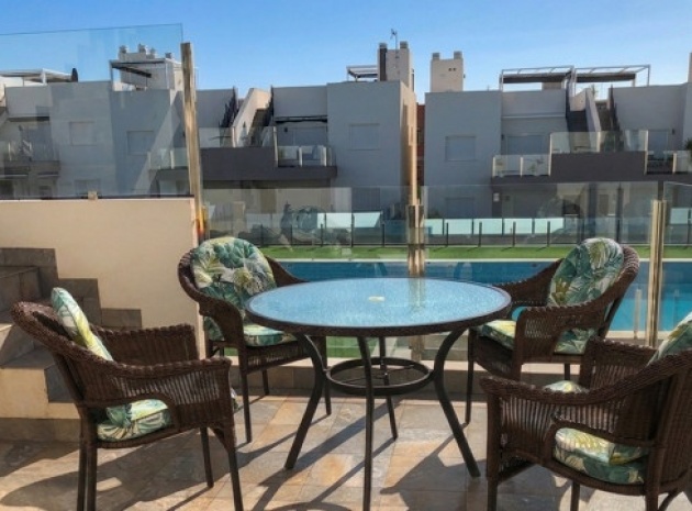 Återförsäljning - Lägenhet - Torrevieja - Aguas Nuevas