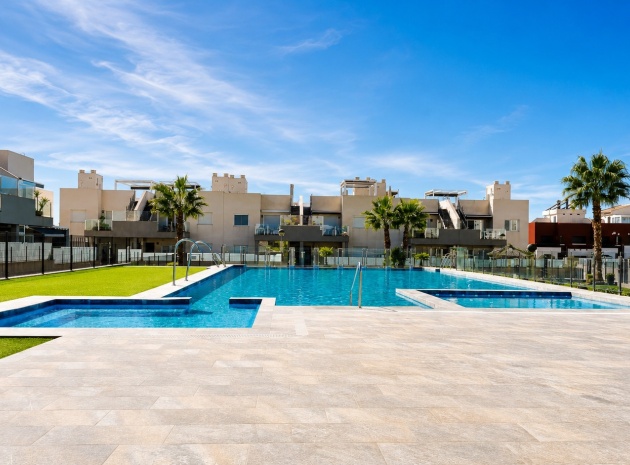 Återförsäljning - Lägenhet - Torrevieja - Aguas Nuevas