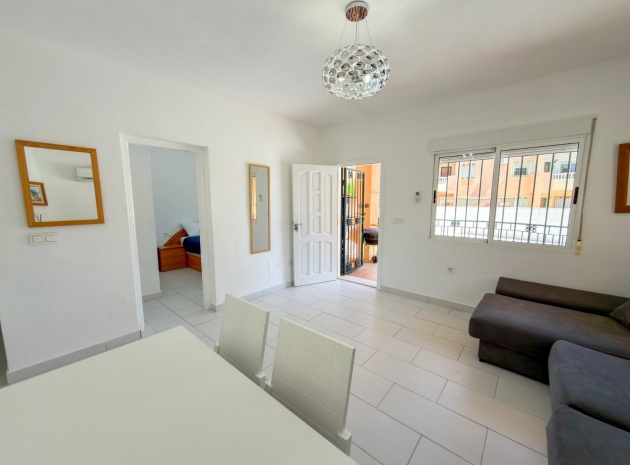 Wiederverkauf - Wohnung - Campoamor - Las Ocas