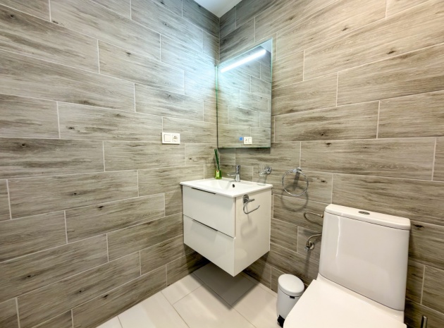 Wiederverkauf - Wohnung - Campoamor - Las Ocas