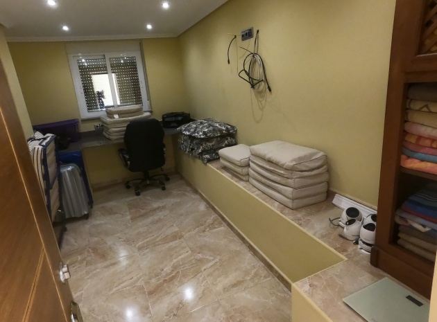 Resale - Villa - Algorfa